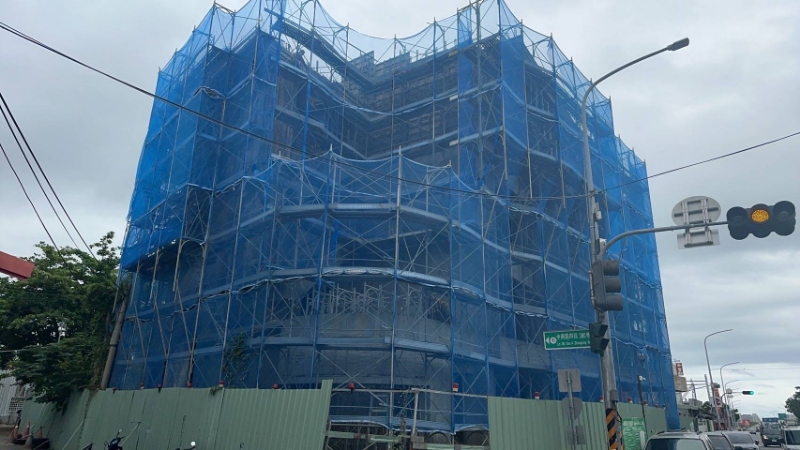 營建施工落實揚塵防制 守護空氣與環境品質 塵土飛揚罰款10萬元起跳